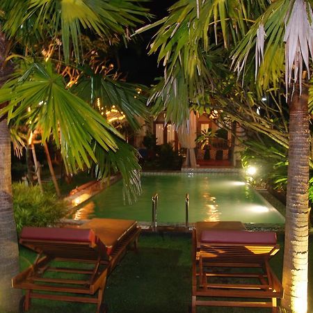 Rosseno Villa Yogyakarta Eksteriør billede