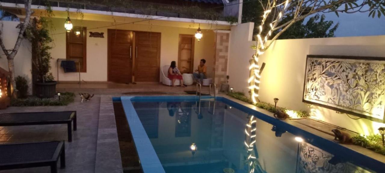 Rosseno Villa Yogyakarta Eksteriør billede