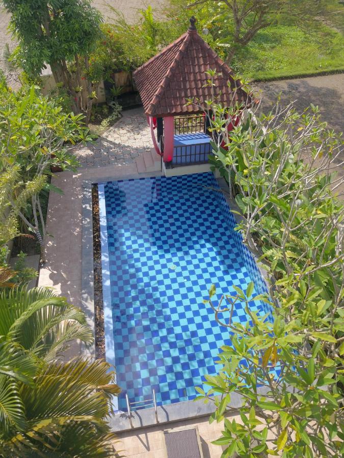 Rosseno Villa Yogyakarta Eksteriør billede