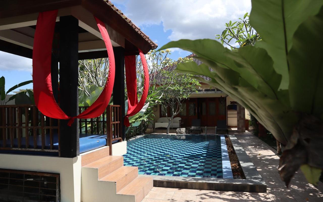 Rosseno Villa Yogyakarta Eksteriør billede