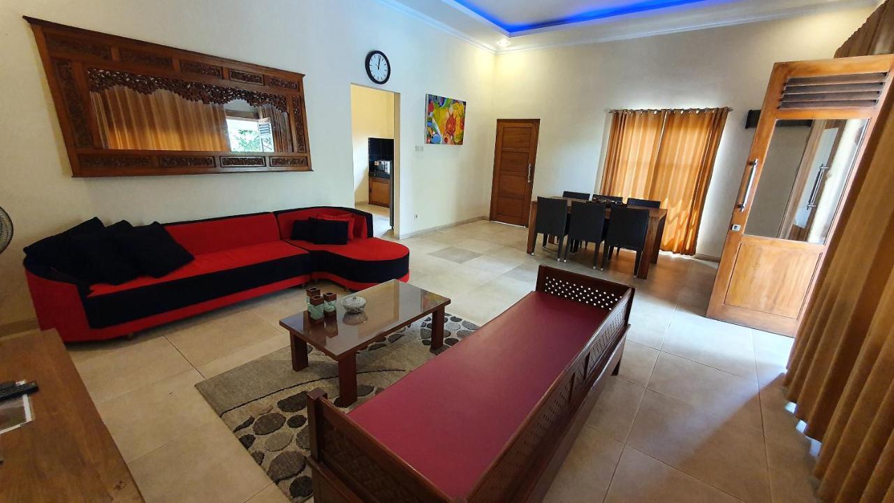 Rosseno Villa Yogyakarta Eksteriør billede