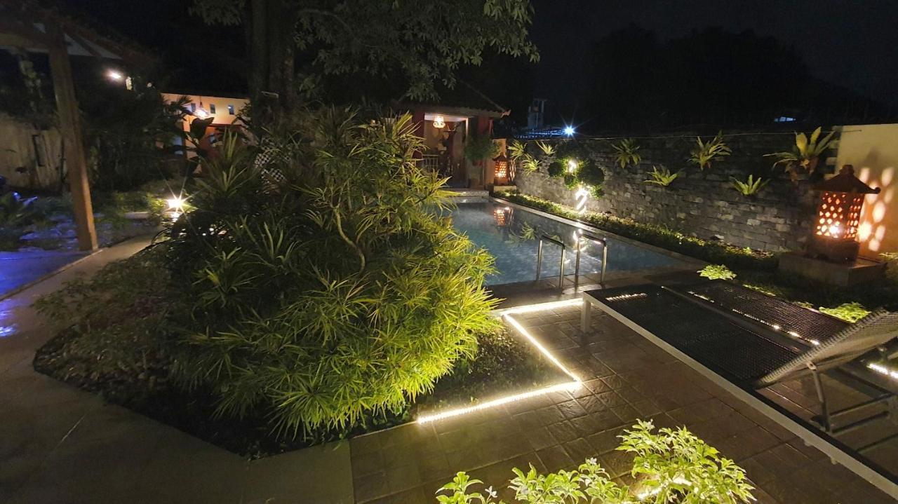 Rosseno Villa Yogyakarta Eksteriør billede