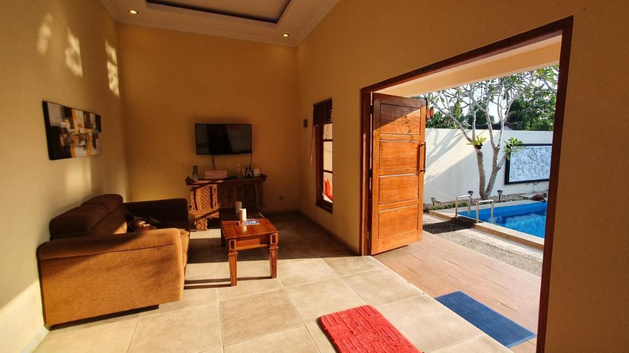 Rosseno Villa Yogyakarta Eksteriør billede