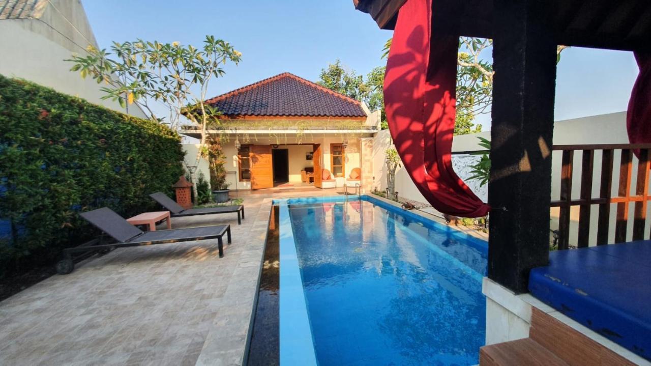 Rosseno Villa Yogyakarta Eksteriør billede