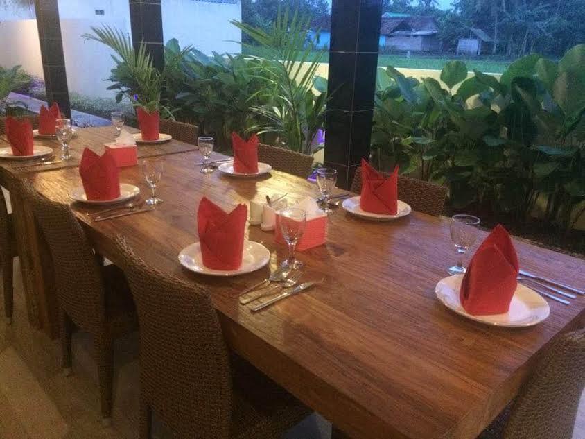 Rosseno Villa Yogyakarta Værelse billede