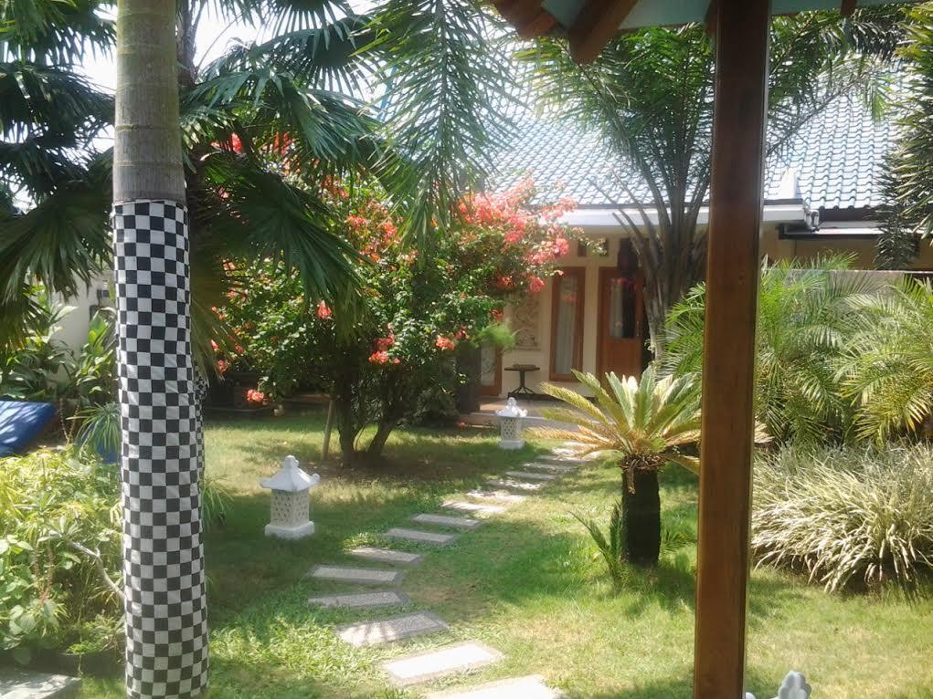 Rosseno Villa Yogyakarta Eksteriør billede