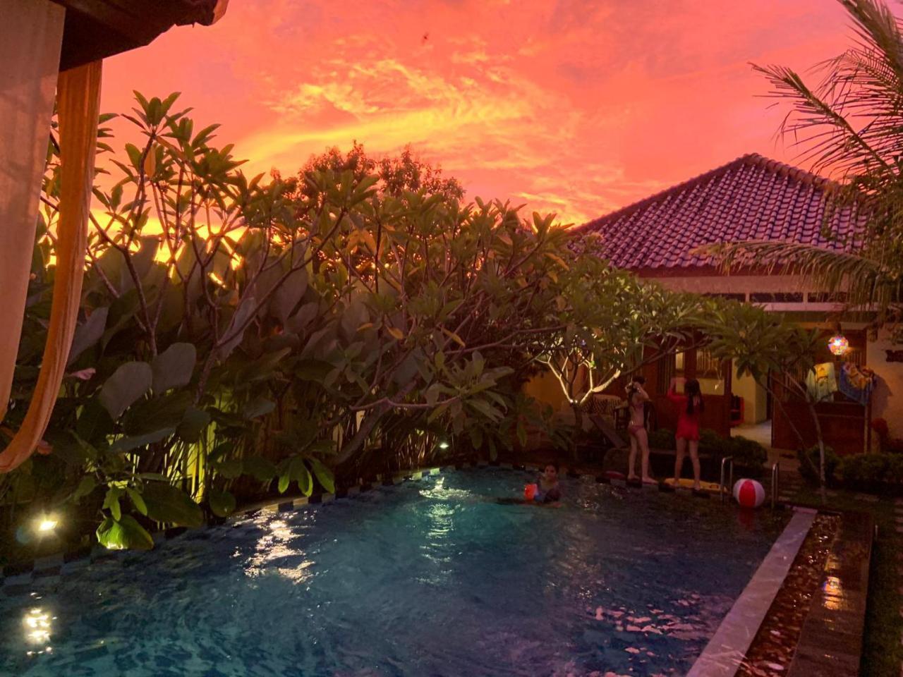 Rosseno Villa Yogyakarta Eksteriør billede